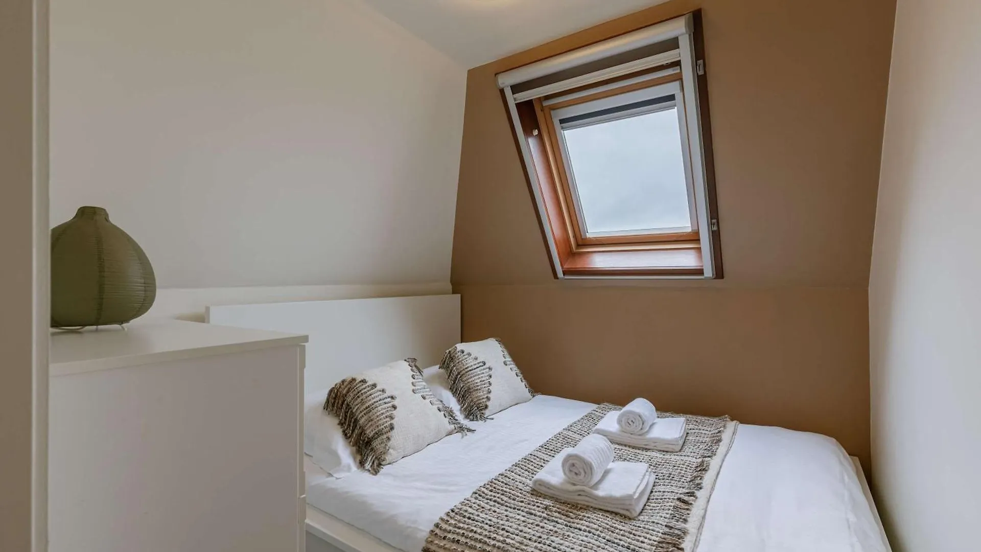 Huswell - Vacation Home Nearby The Beach With Parking Middelkerke Belgium