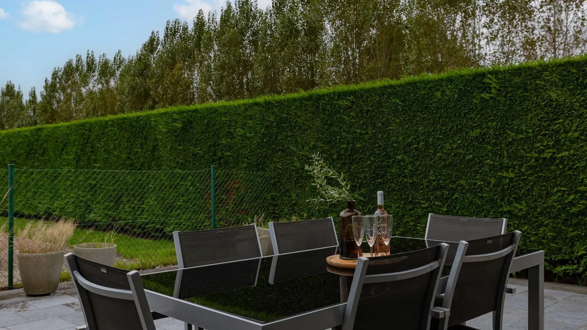 Huswell - Vacation Home Nearby The Beach With Parking Middelkerke Holiday home